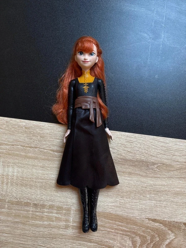 Poupée Anna reine des neige Disney